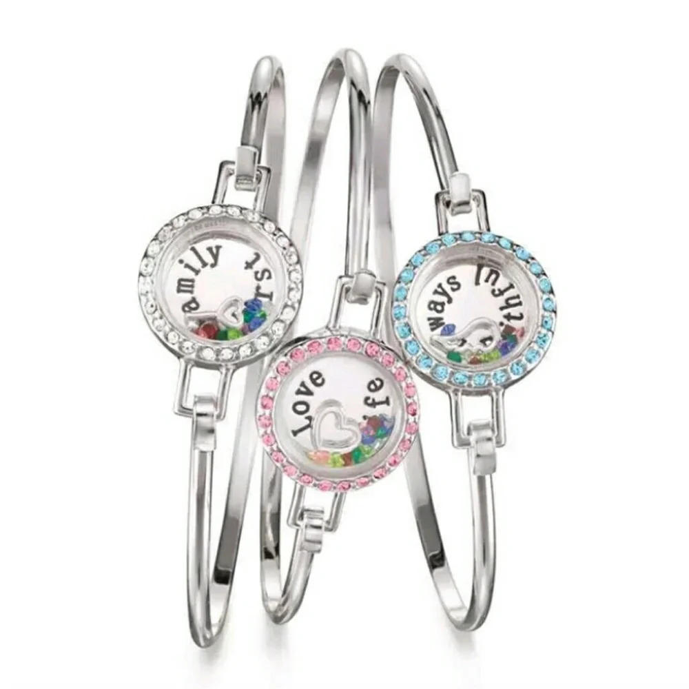 Many Blessings "Family First" Bangle - Picture 2 of 3